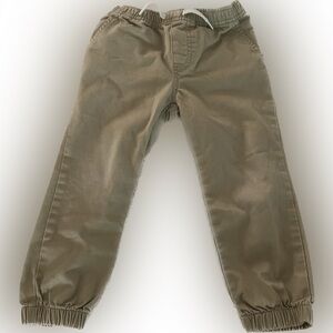 Tommy Hilfiger boys’ khaki jogger pants , size 4T